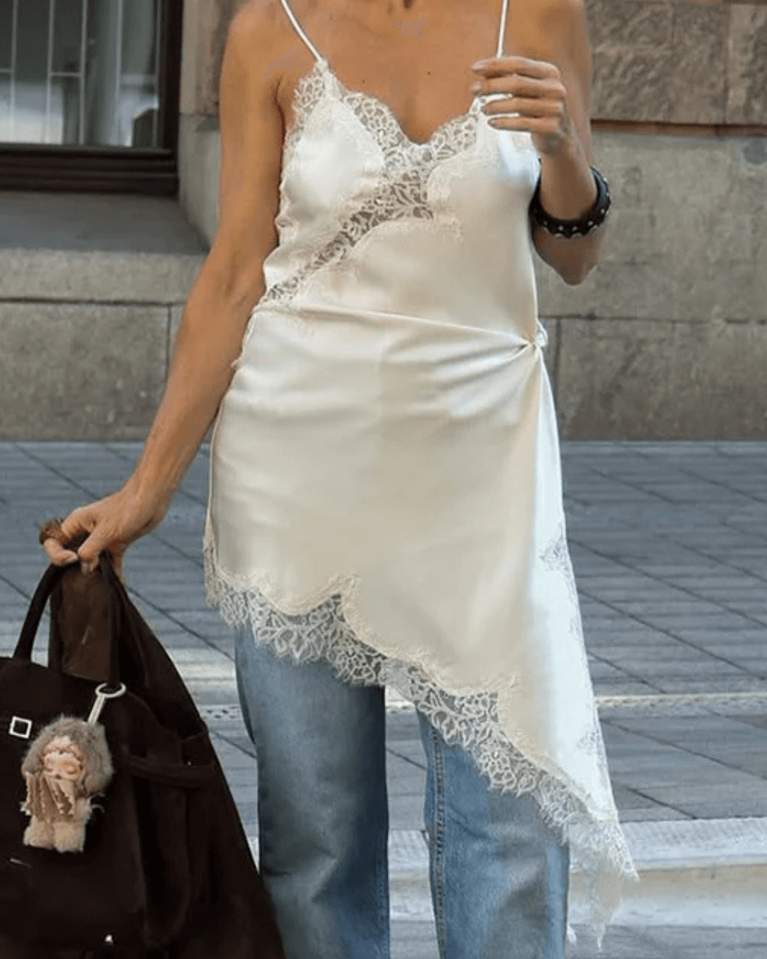Arah Asymmetrisches Satin - Spitzen - Midikleid