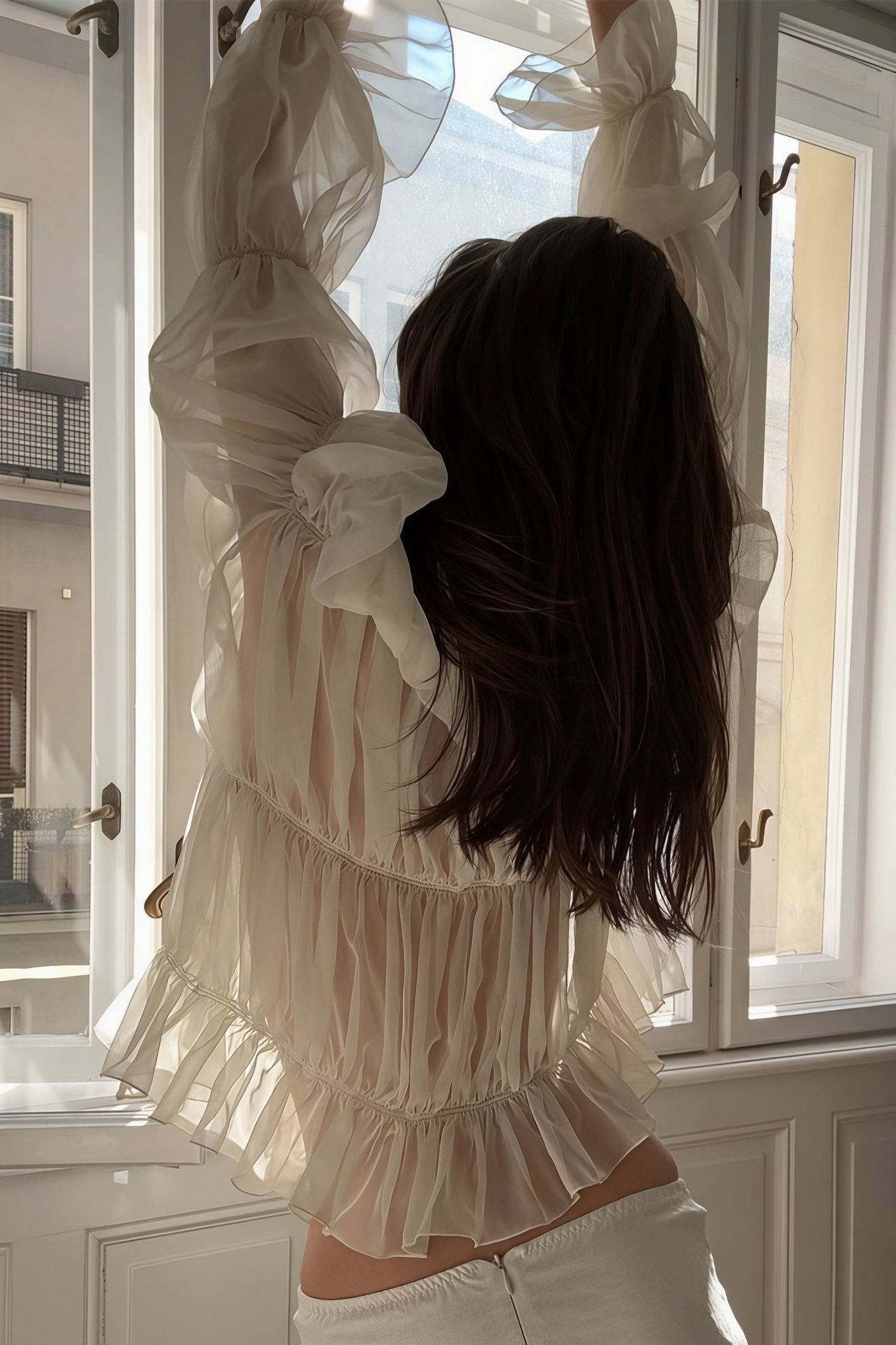 Beatrice Rüschenbluse mit Raffungen und Bindeband