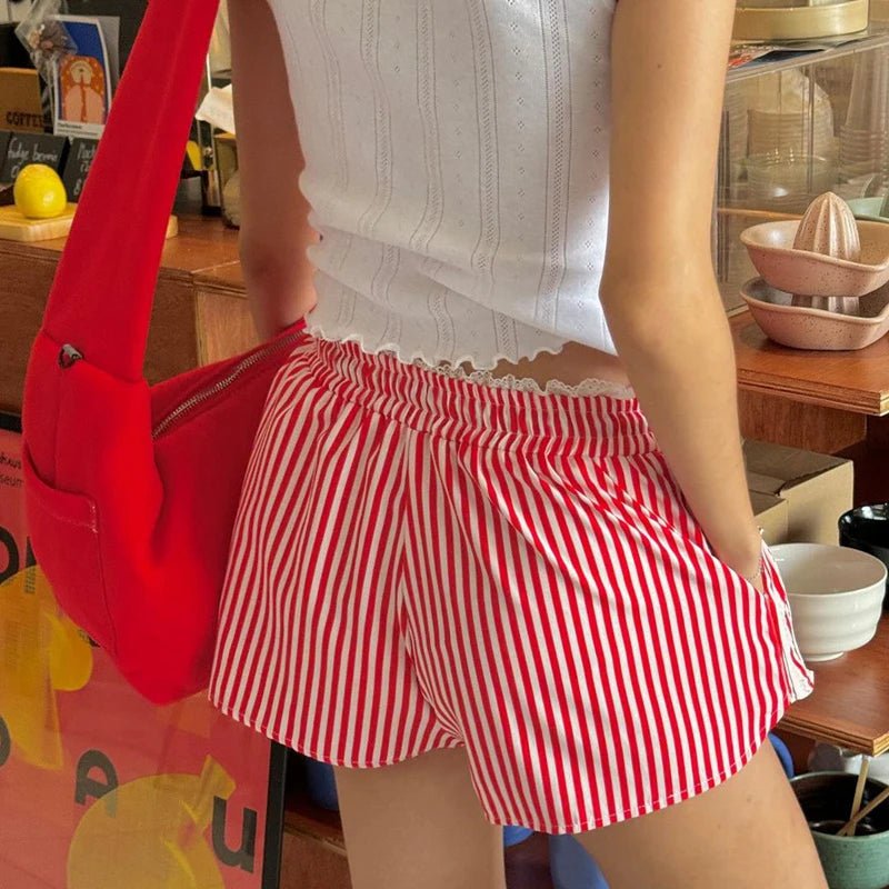 Ruby Gestreifte Shorts mit Kordelzug