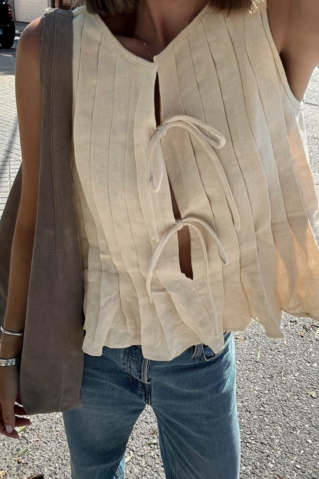 Honora Oberteil mit Rüschen-Saum und Bindeband vorn