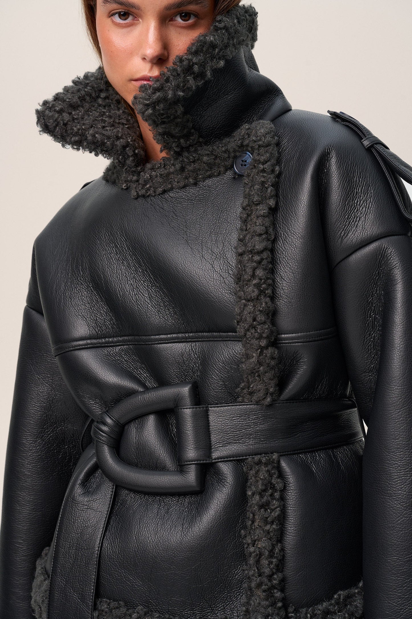 Stylische Jacke mit Gürtel