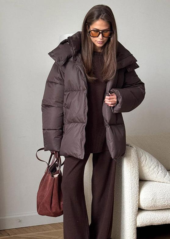 Steppjacke mit abnehmbarer Kapuze