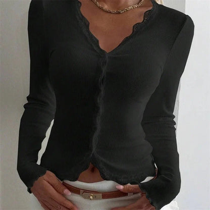 Roxana Rippbluse mit Spitzenbesatz und V-Ausschnitt