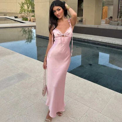 Aaliyah Maxikleid mit V-Ausschnitt und Schnürung, Spaghettiträger