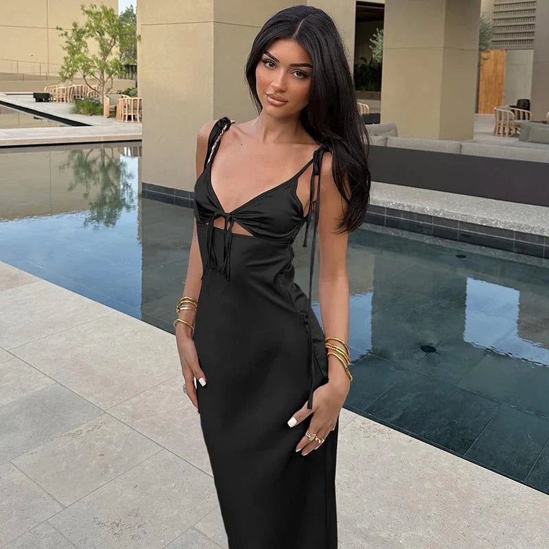 Aaliyah Maxikleid mit V-Ausschnitt und Schnürung, Spaghettiträger