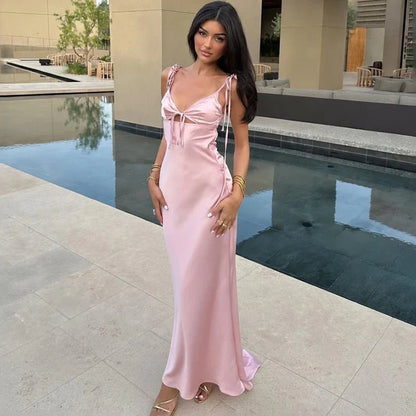 Aaliyah Maxikleid mit V-Ausschnitt und Schnürung, Spaghettiträger