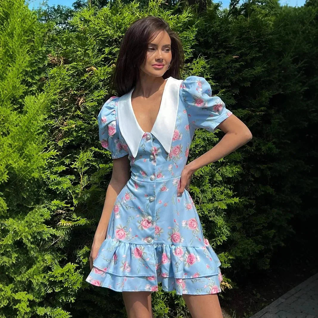 Andromeda Minikleid mit Blumenmuster und Puffärmeln