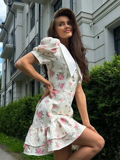Andromeda Minikleid mit Blumenmuster und Puffärmeln