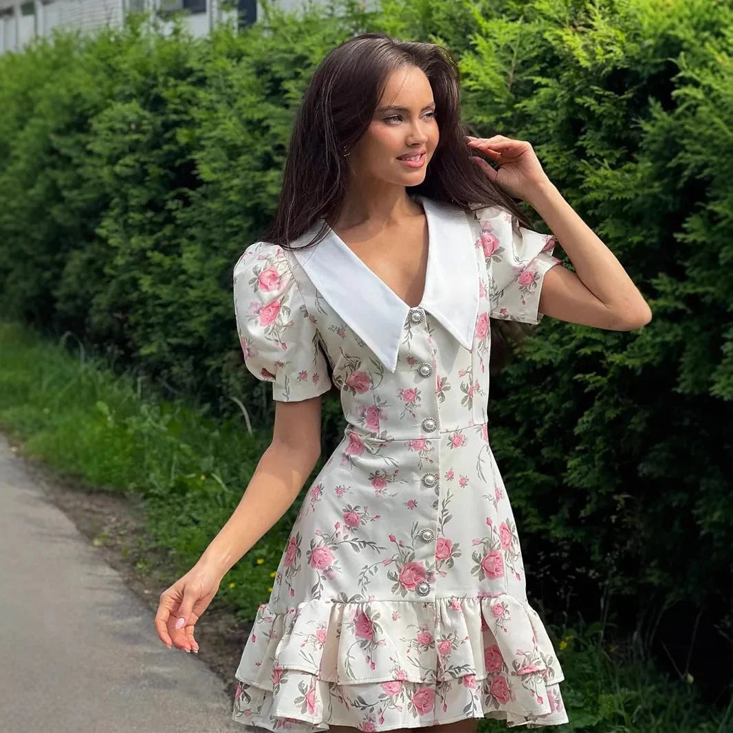 Andromeda Minikleid mit Blumenmuster und Puffärmeln