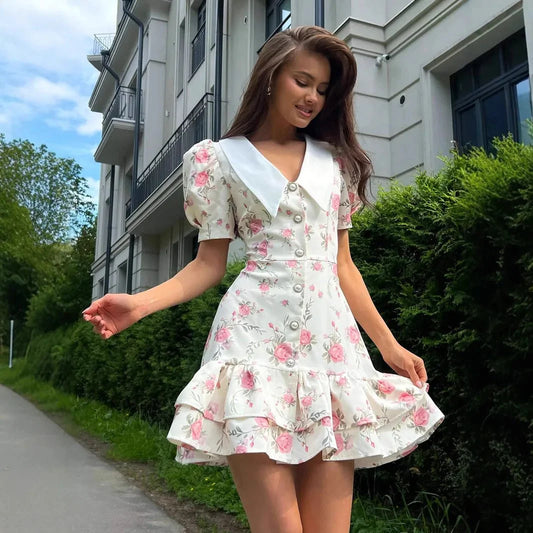 Andromeda Minikleid mit Blumenmuster und Puffärmeln