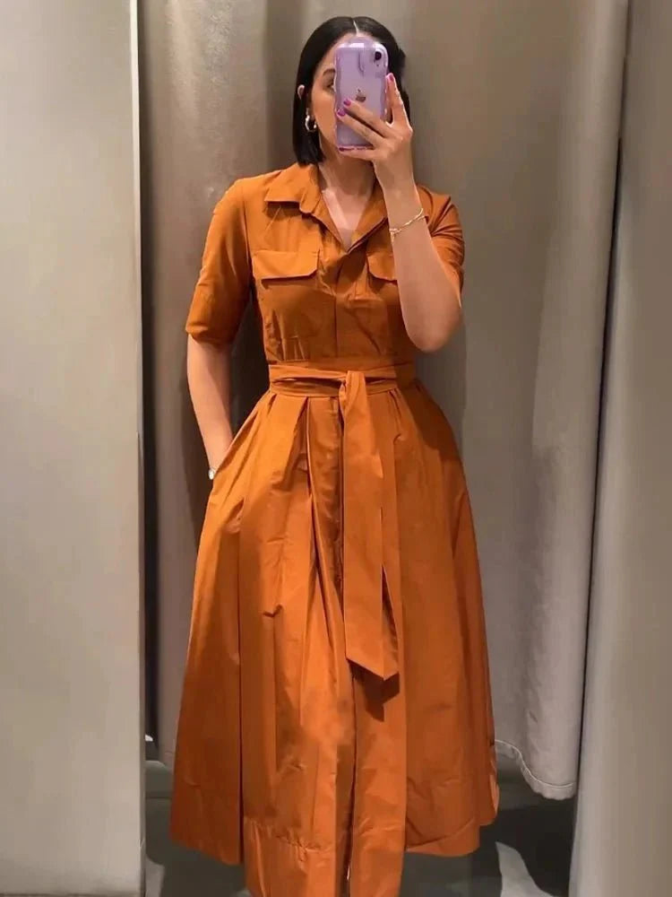 Beatrice Hemdblusenkleid mit Gürtel in Midilänge
