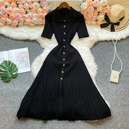 Beatrice Strickmaxikleid mit Umlegekragen