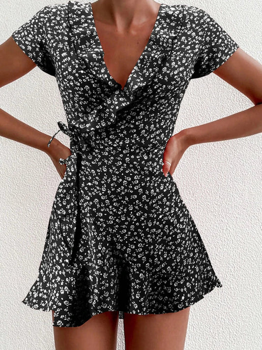 Celeste Geblümtes A-Linien-Minikleid mit V-Ausschnitt