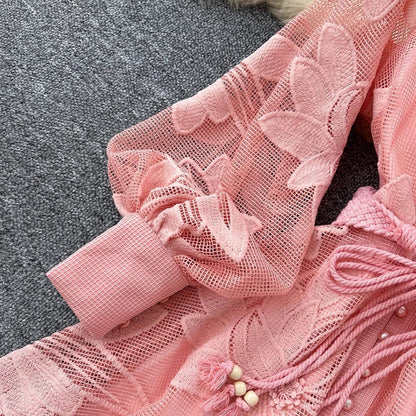 Hedy Kleid aus bestickter Spitze mit Gürtel
