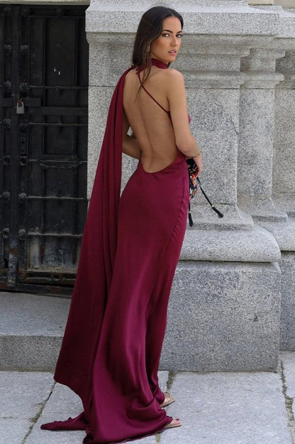 Suri Satin Neckholder Cape Kleid