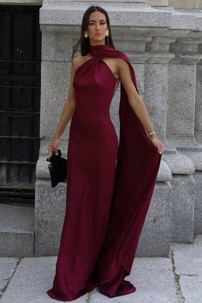 Suri Satin Neckholder Cape Kleid