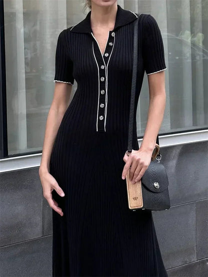 Strick-Midikleid