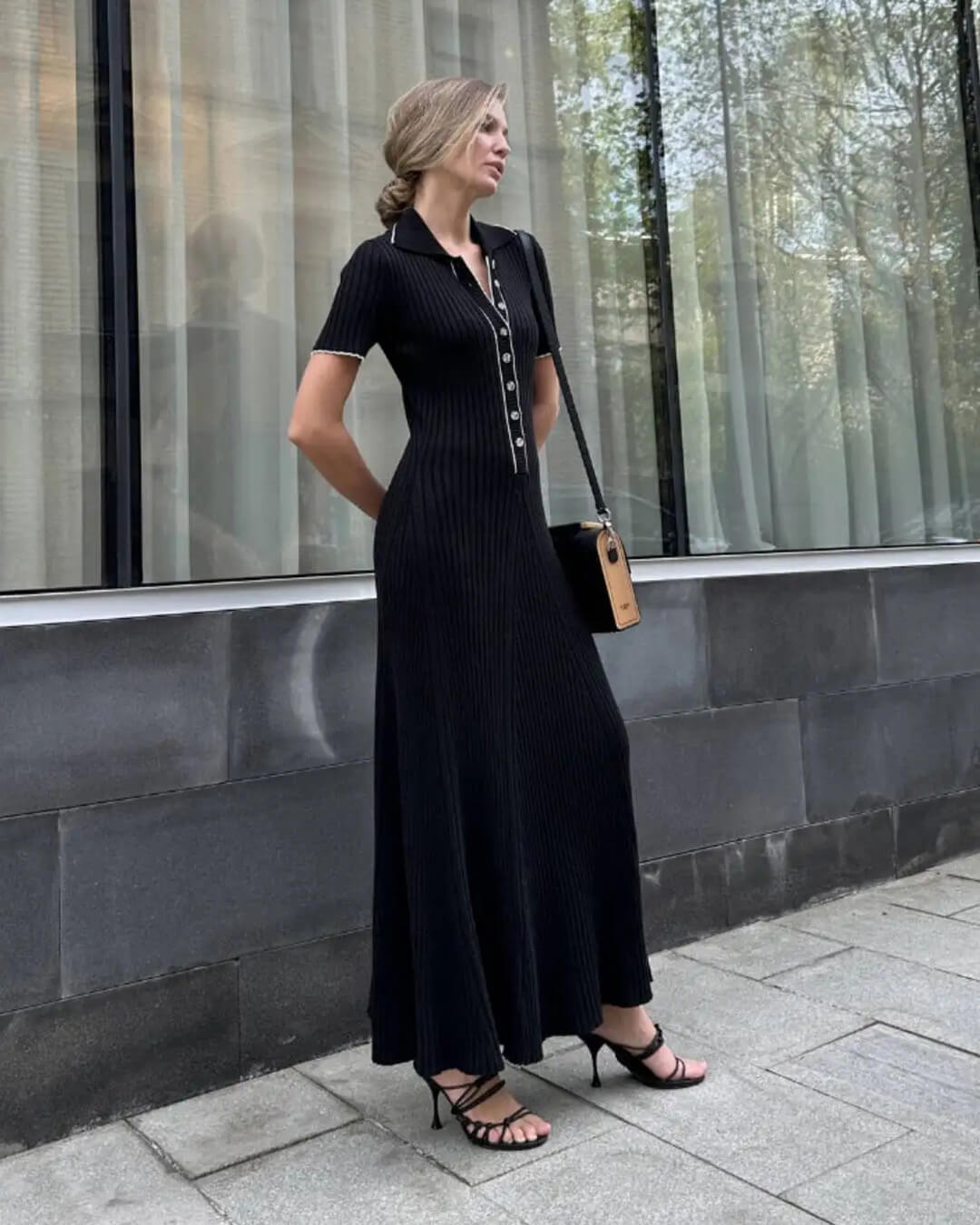 Strick-Midikleid