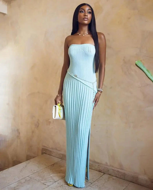 Isadora Trägerloses Strick-Maxikleid mit Seitenschlitz