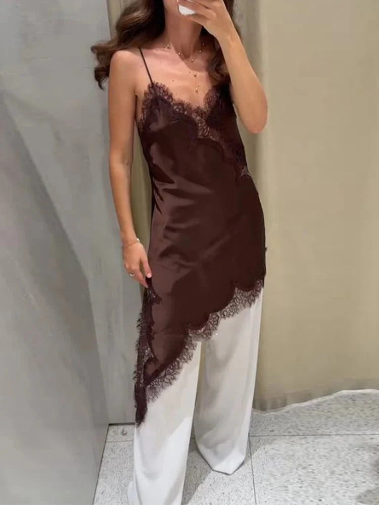 Asymmetrisches Satin-Minikleid