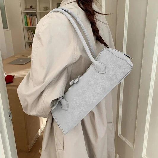 Adora Wildleder-Baguette-Bag