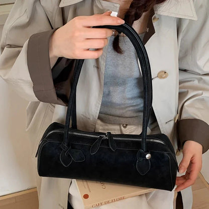 Adora Wildleder-Baguette-Bag
