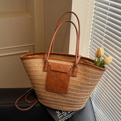 Beatrice Geflochtene Schultertasche in Waldgrün