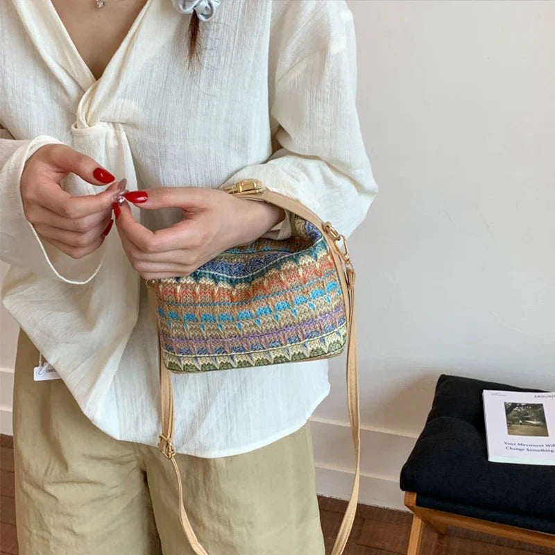 Raphaela Geflochtene Raffia-Sling-Bag