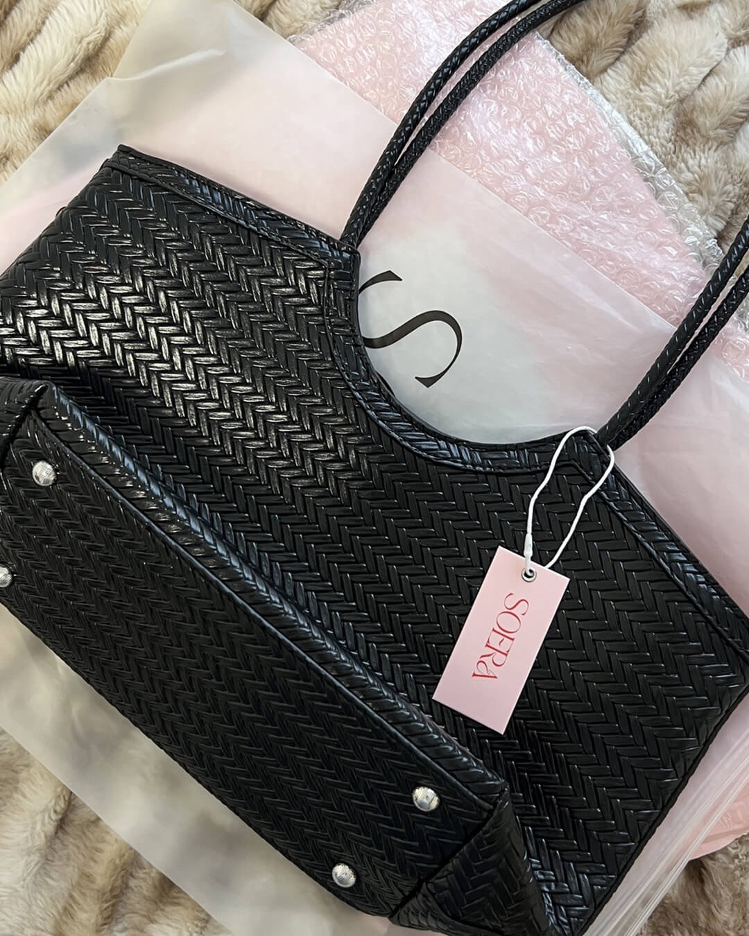 Rica Geflochtene Tasche aus Kunstleder