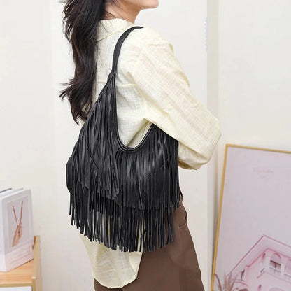 Tatiana Tasseled Hobo Tasche