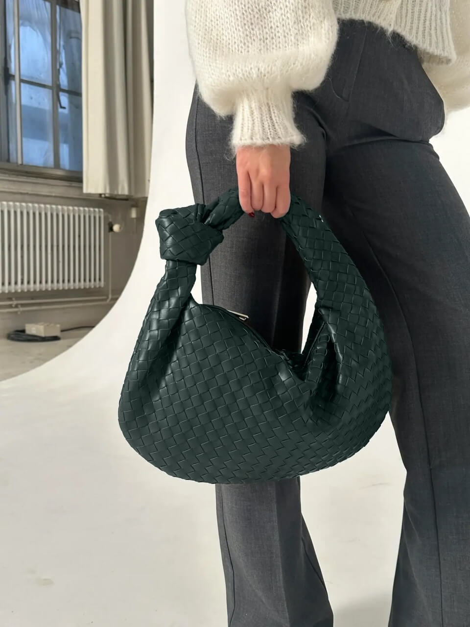 Medium woven Tasche