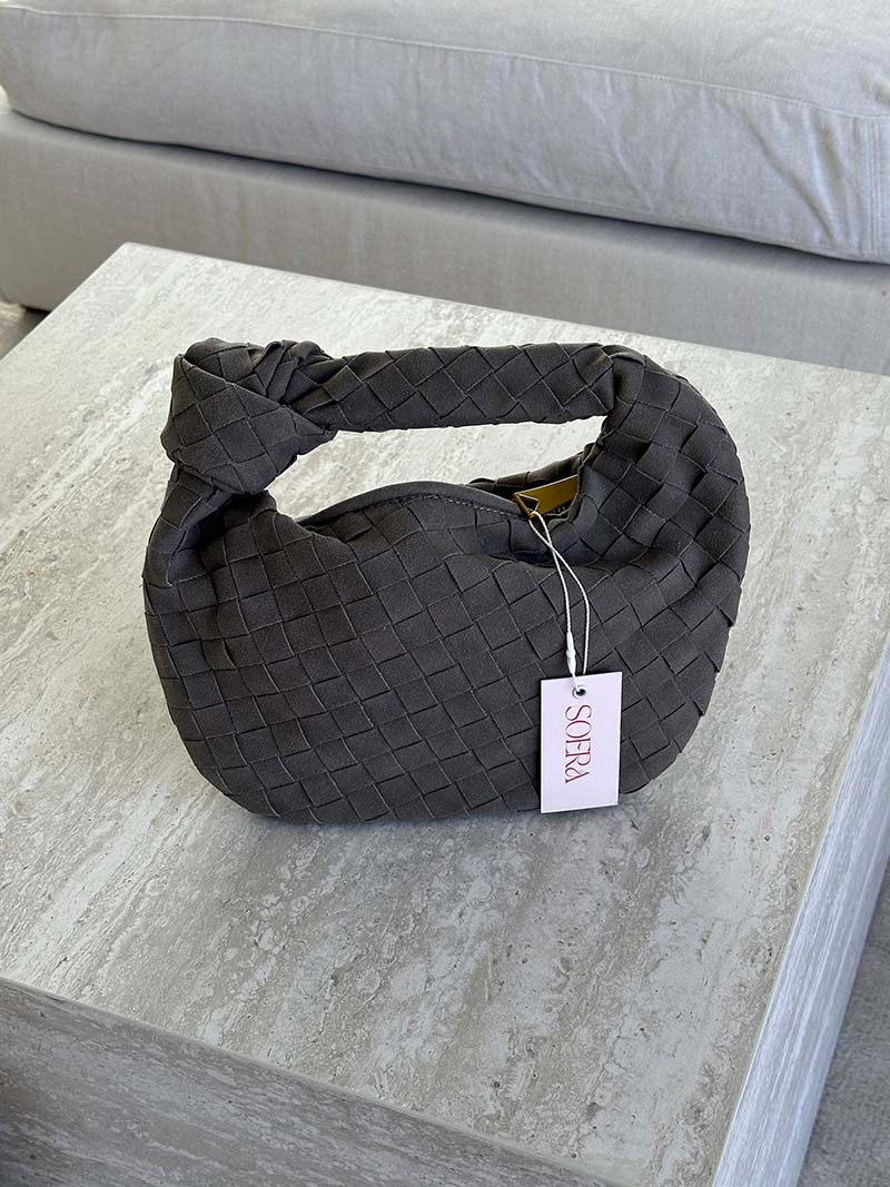 Mini suede woven Tasche