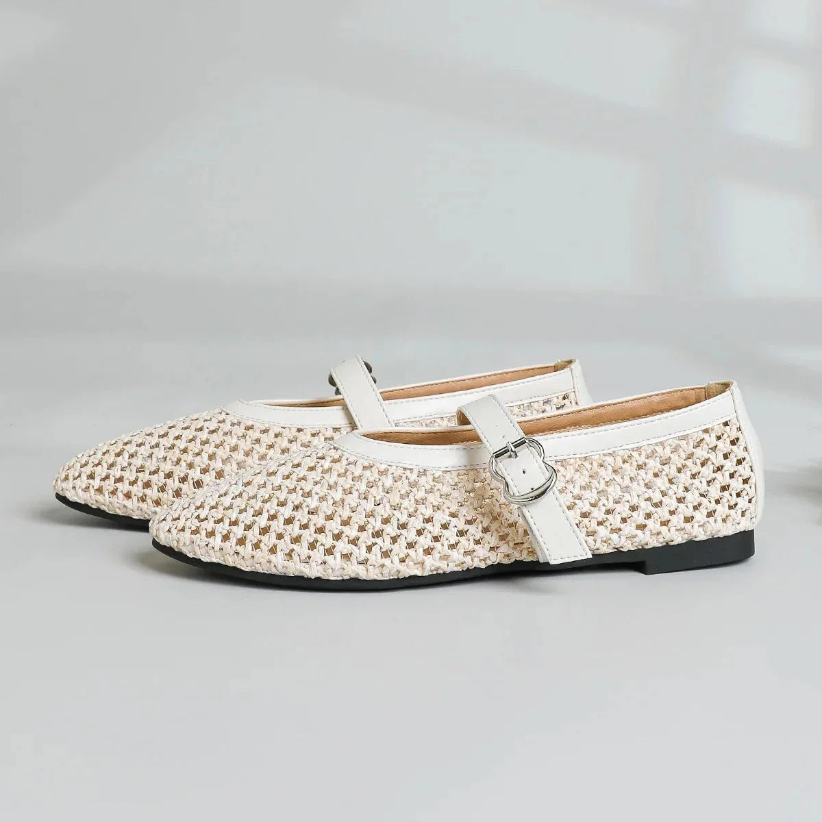 Beatrice Mary-Janes mit Hohlflechtung