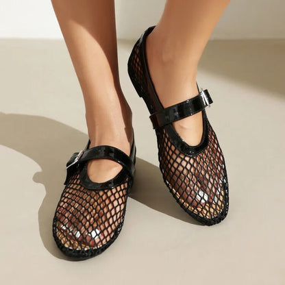 Ballerinas mit Schnalle aus Mesh