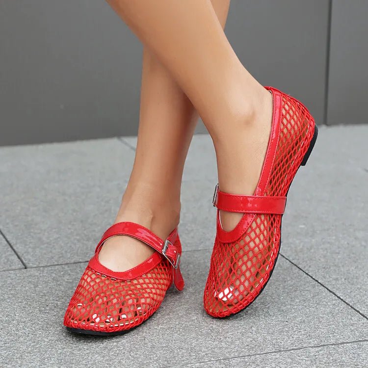 Ballerinas mit Schnalle aus Mesh