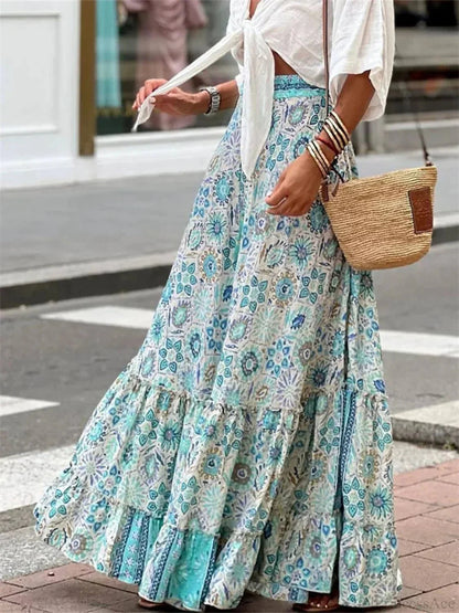 Boho skirt with flowing print and ruffled hem