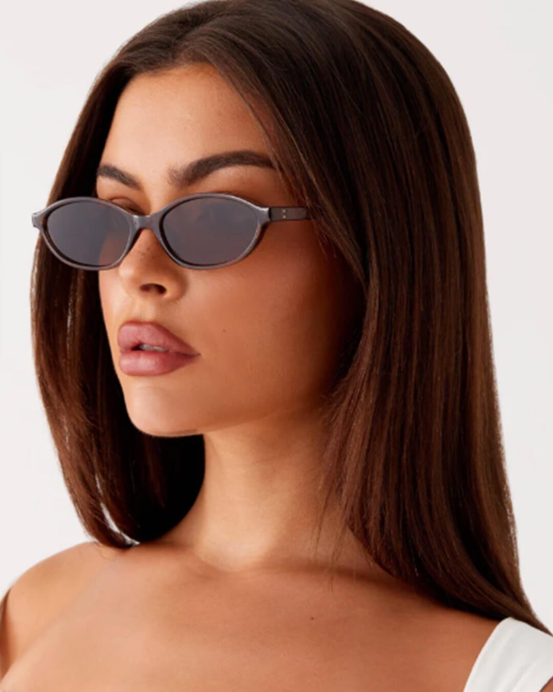 Elena Retro Oval Cat Eye Sunglasses