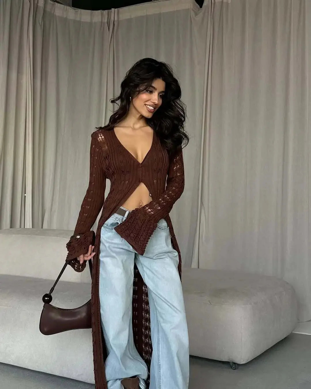 Whitney Strick-Cardigan mit Cut-Outs