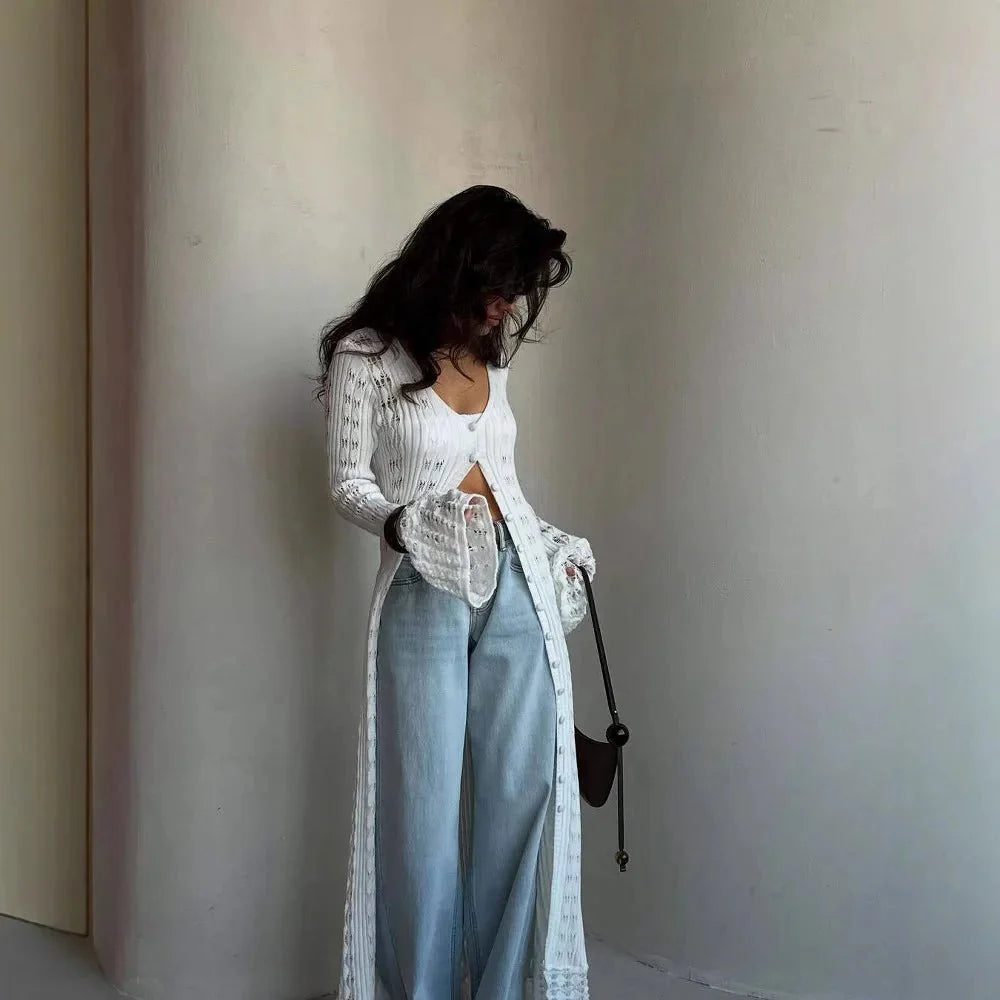 Whitney Strick-Cardigan mit Cut-Outs