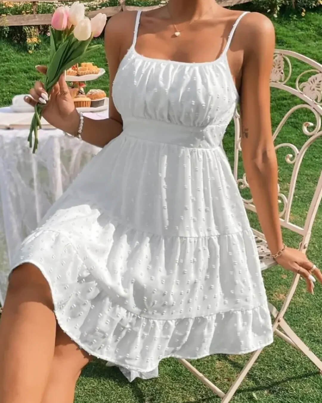 Tiffany Stufen-Rüschen-Minikleid mit Spaghettiträgern