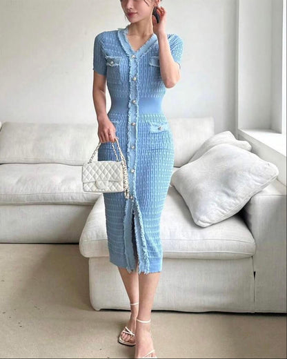 Valentina Strickkleid mit V-Ausschnitt